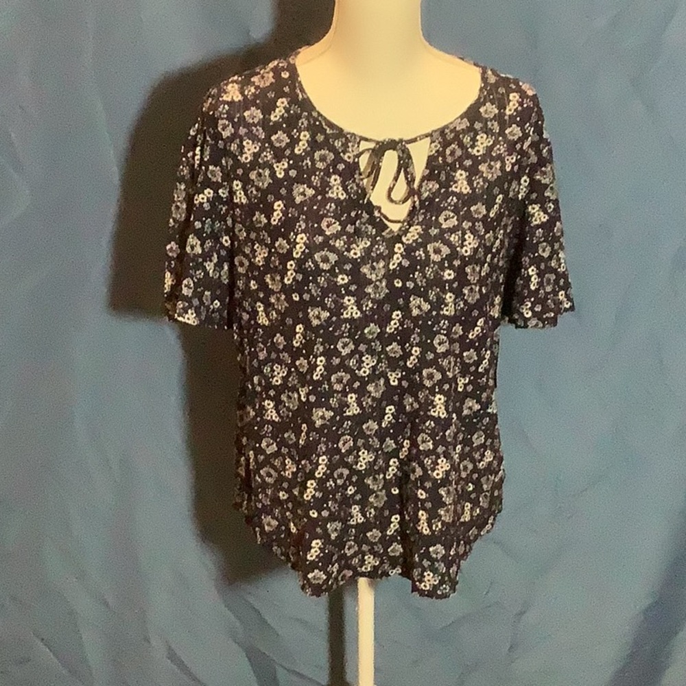 Lucky Brand Dark Blue Short Sleeved Top with White Flowers